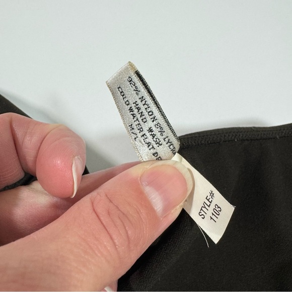 Last Tango Ruched Long Sleeve 3 Panel Top Chocolate Brown - Picture 4 of 7